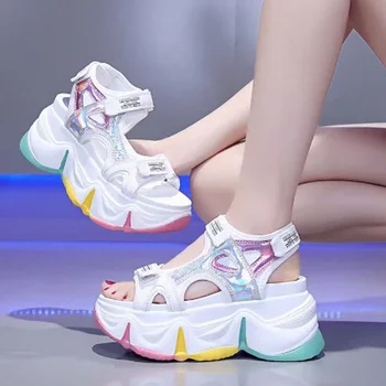 2023 Verão as Mulheres Sandálias de Cunha Transparente do PVC Cristal Robusta Plataforma Sapatos de Mulher arco-íris de Espessura Inferior